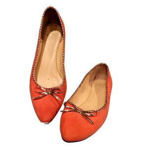 Crown & Ivy Elena Coral Orange Faux Suede Flat Gold Bow Trim Womens Shoes 8M